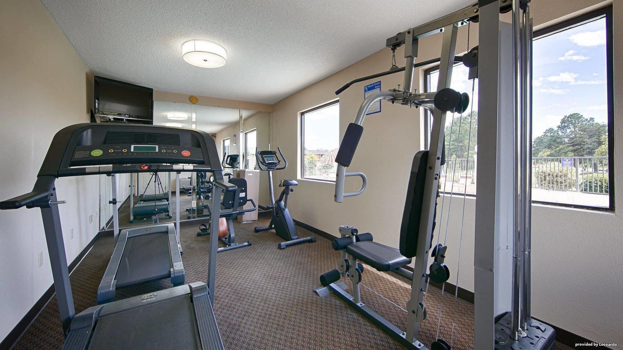 Days Inn & Suites By Wyndham Warner Robins Near Robins Afb Εξωτερικό φωτογραφία
